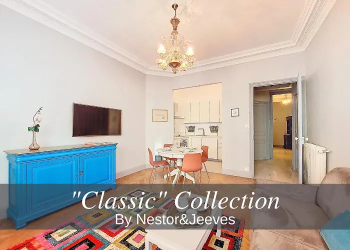 Nestor&Jeeves - Orange - Central - Near Sea